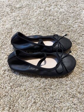 6 1/2 Toddler Girl’s Black Ruby & Bloom ballet flats